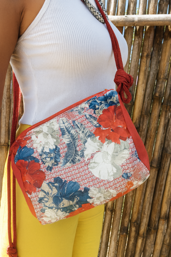 Bolsa Zaika Brasil Artesanal Transversal Ajustável